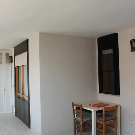 Sisters' House * Barletta